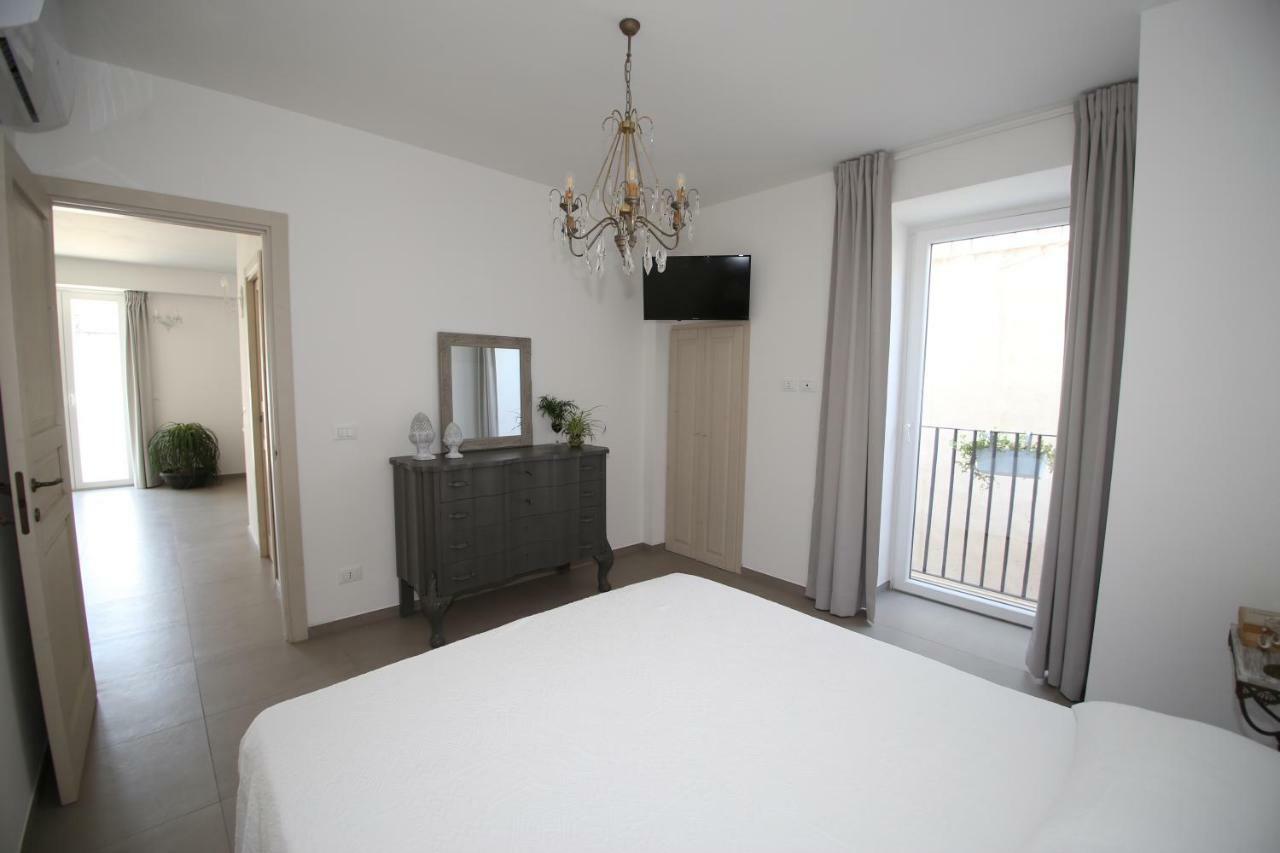 Bed and Breakfast Don Alfredo Таранто Экстерьер фото