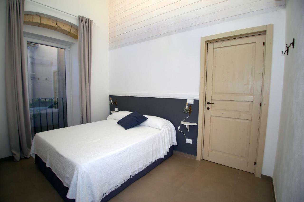 Bed and Breakfast Don Alfredo Таранто Экстерьер фото